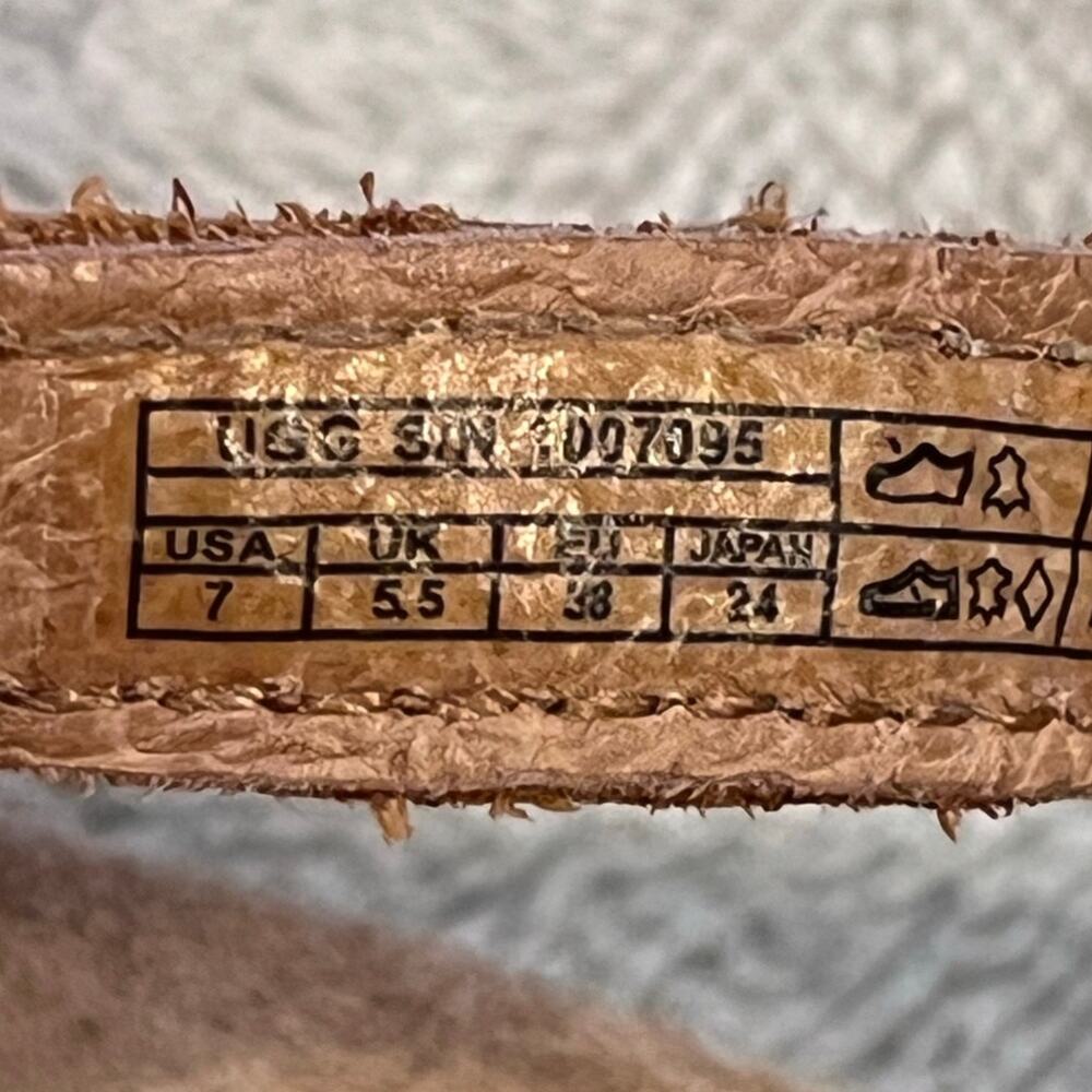Ugg Women's Tan Leather Strap Flat Vacation Summer Sandals - Size 7 - Picture 2 of 10